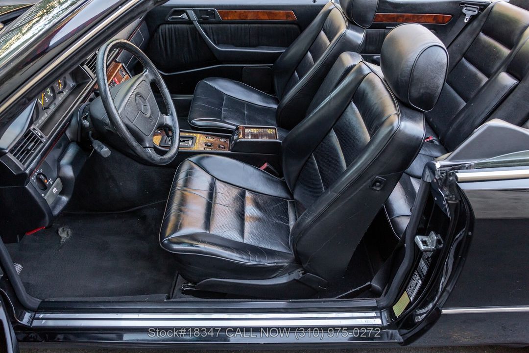 1995 Mercedes-Benz E320