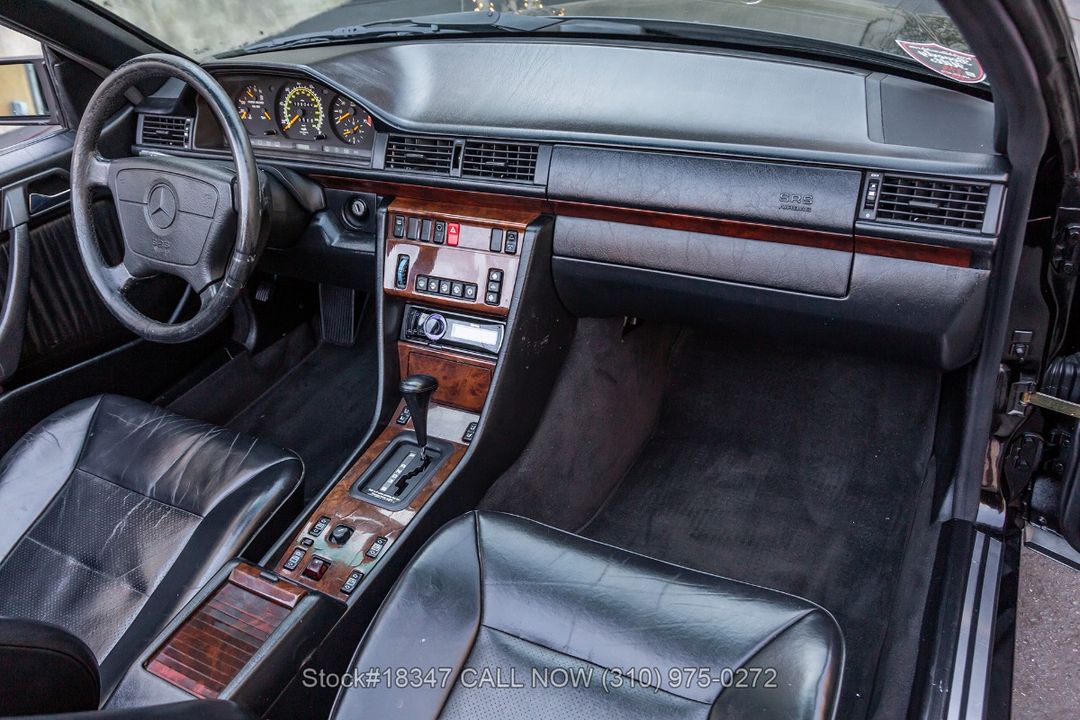 1995 Mercedes-Benz E320