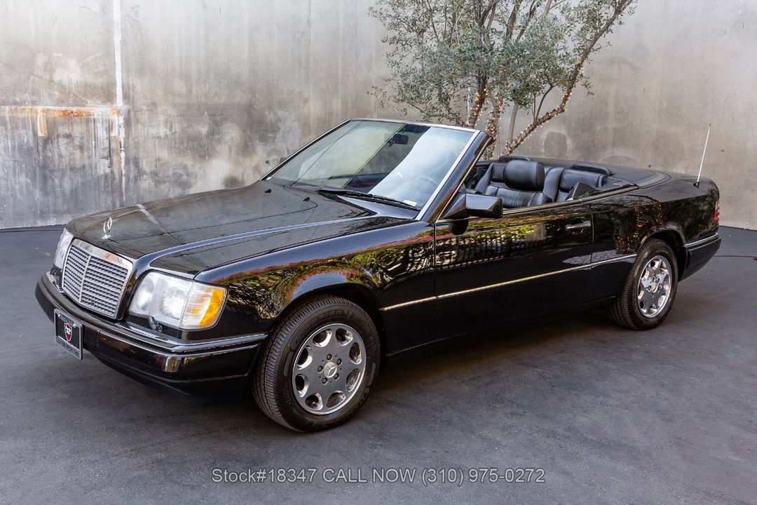 1995 Mercedes-Benz E320