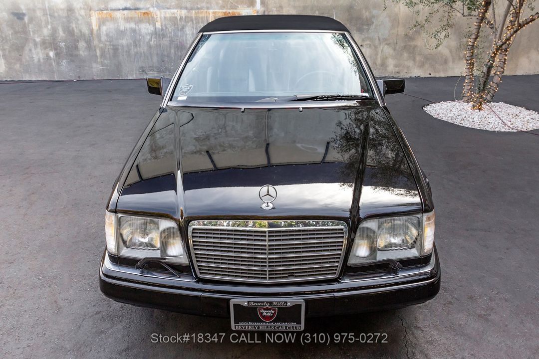 1995 Mercedes-Benz E320