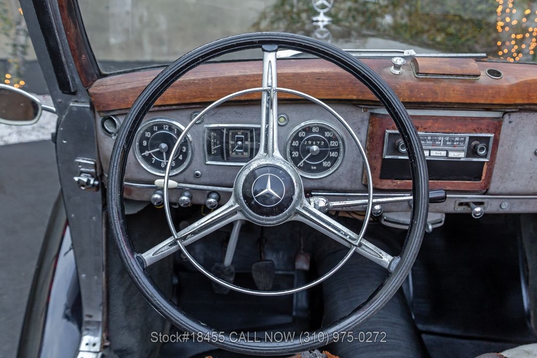 1952 Mercedes-Benz 220
