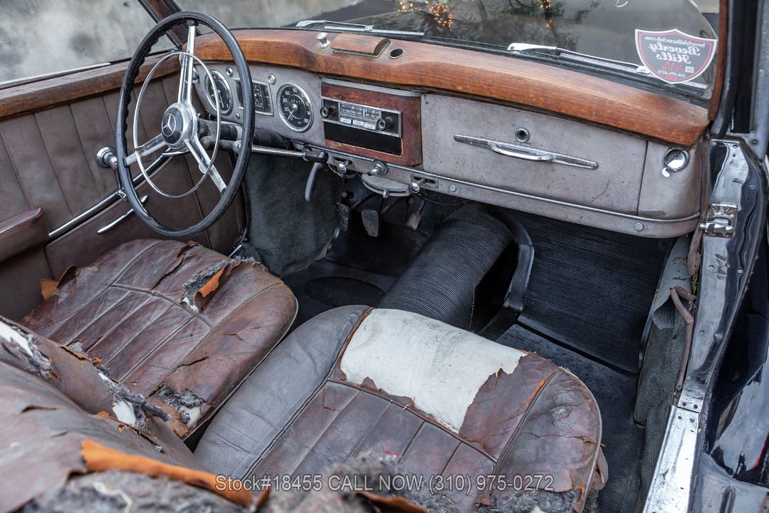 1952 Mercedes-Benz 220