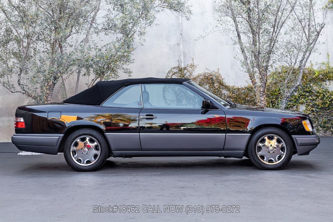 1995 Mercedes-Benz E320