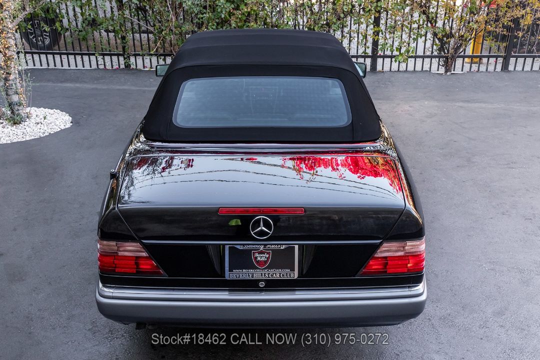1995 Mercedes-Benz E320