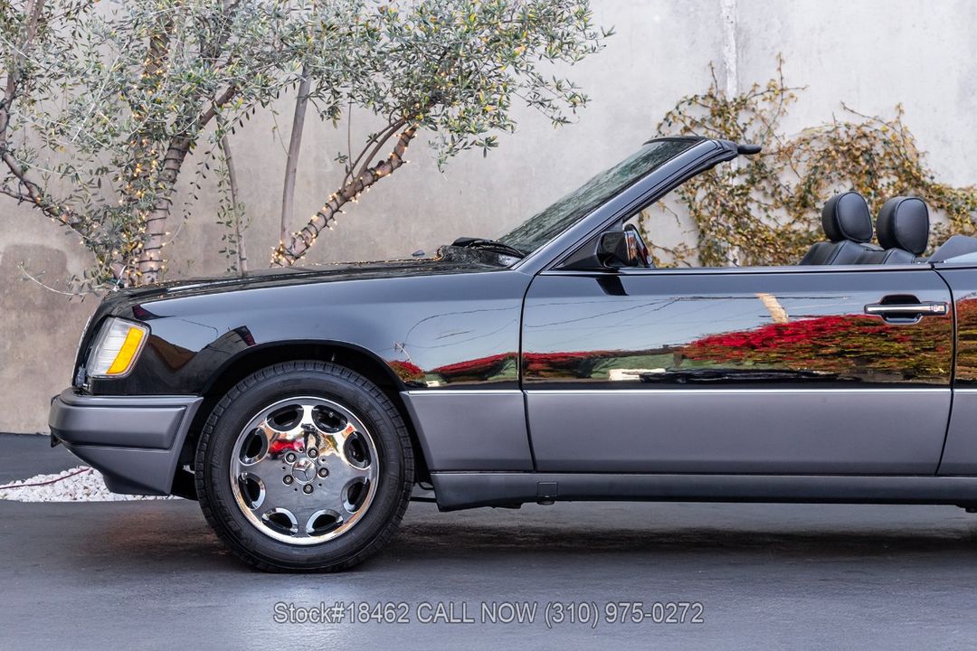 1995 Mercedes-Benz E320