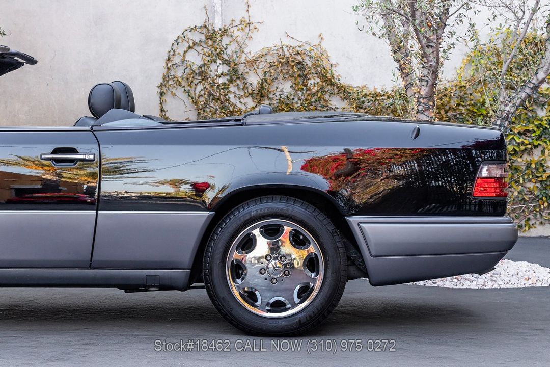 1995 Mercedes-Benz E320