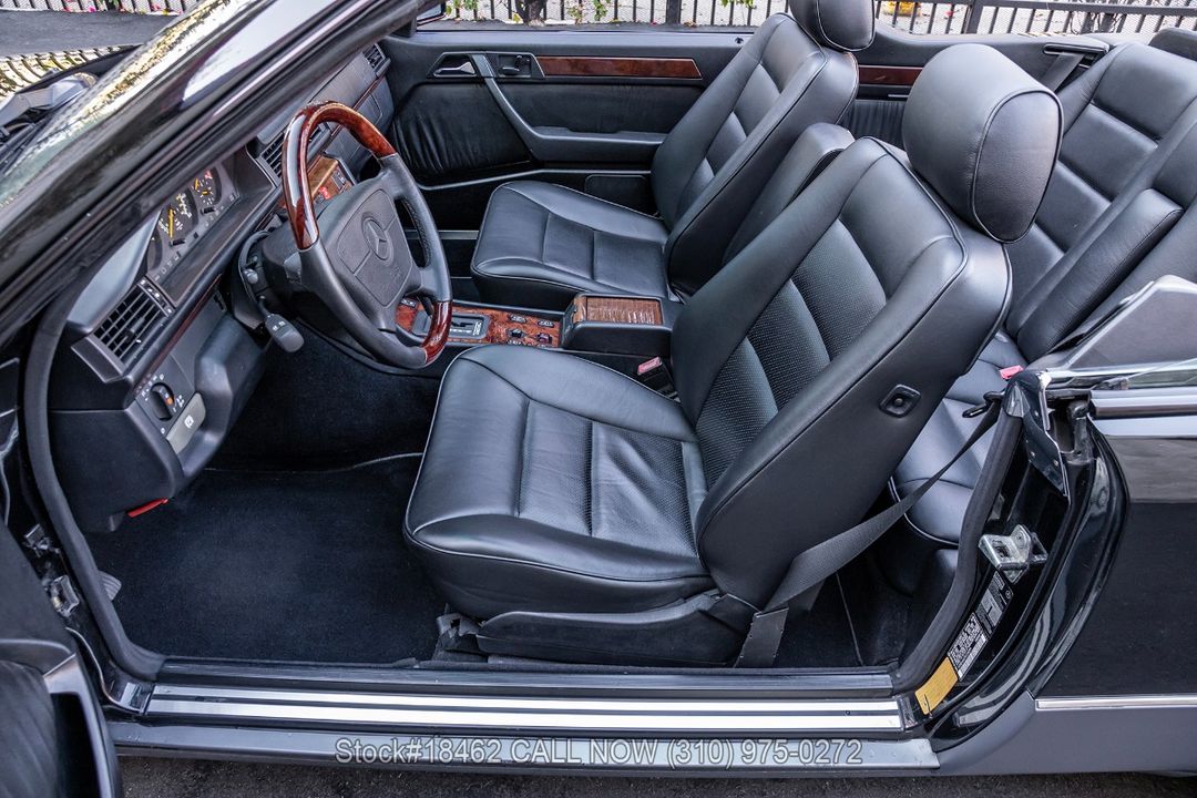 1995 Mercedes-Benz E320