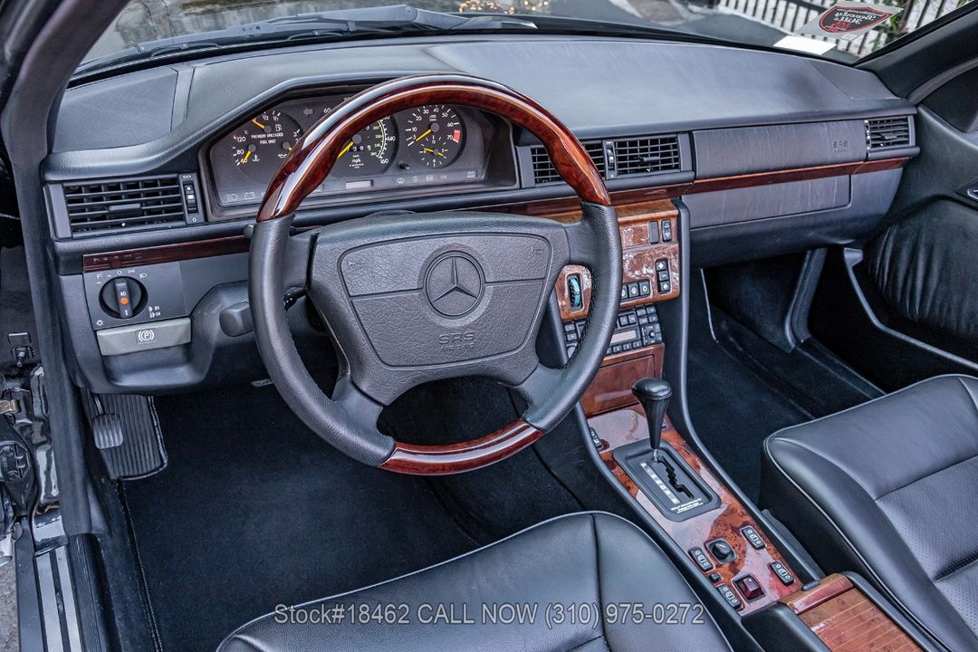 1995 Mercedes-Benz E320