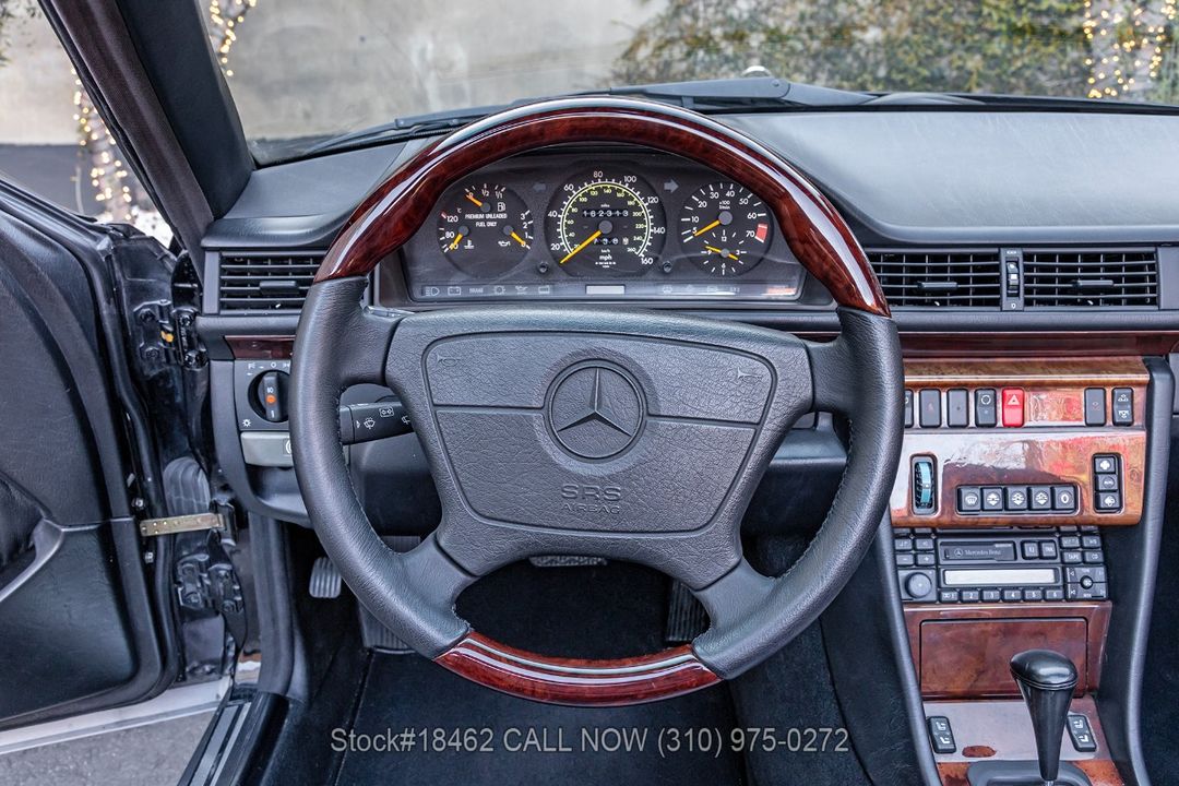 1995 Mercedes-Benz E320