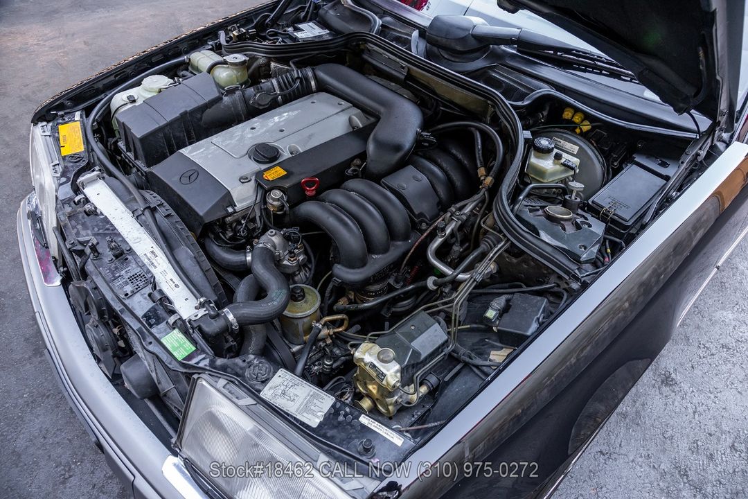 1995 Mercedes-Benz E320