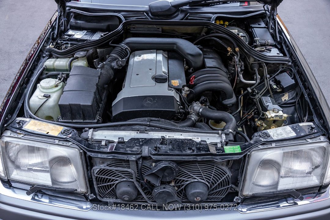 1995 Mercedes-Benz E320