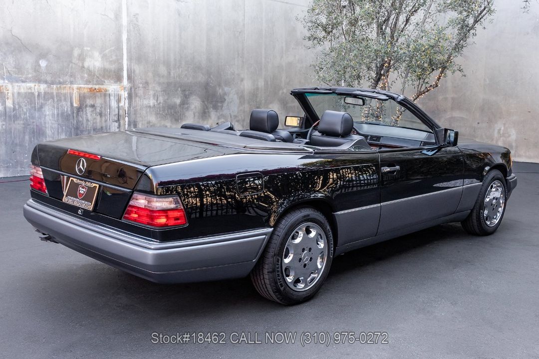1995 Mercedes-Benz E320