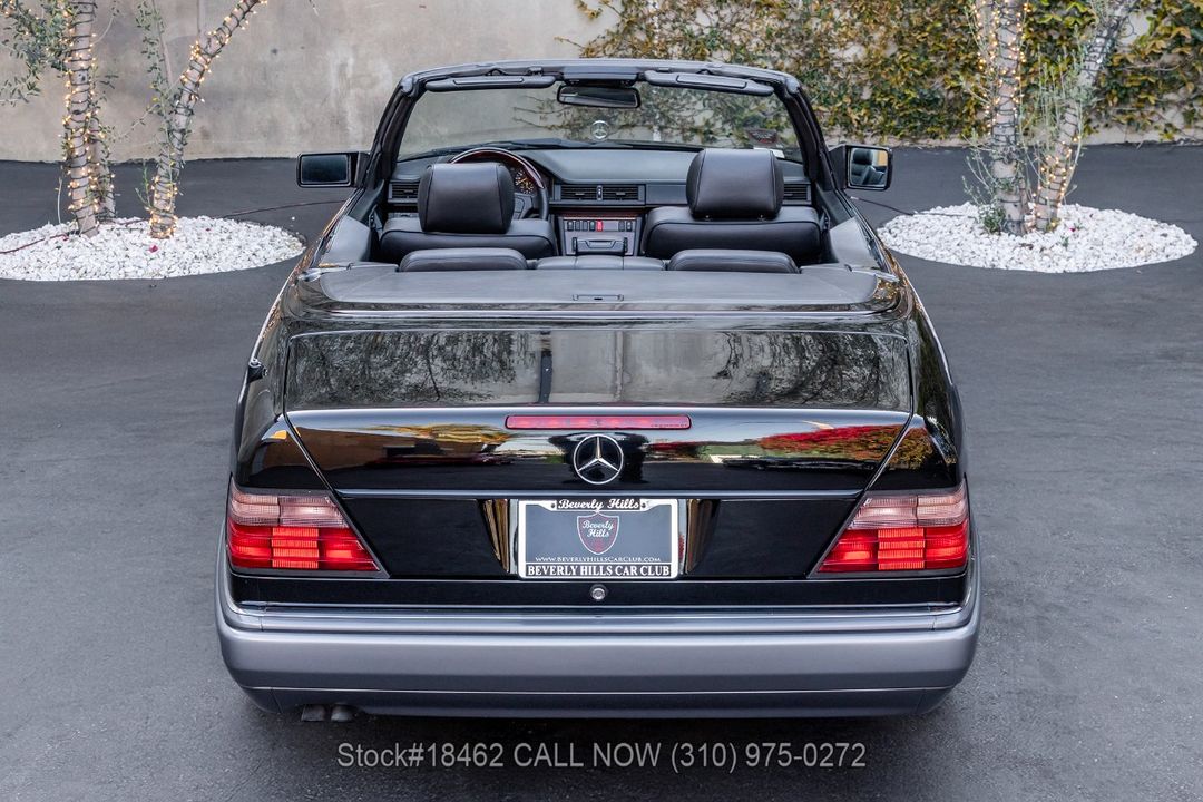 1995 Mercedes-Benz E320