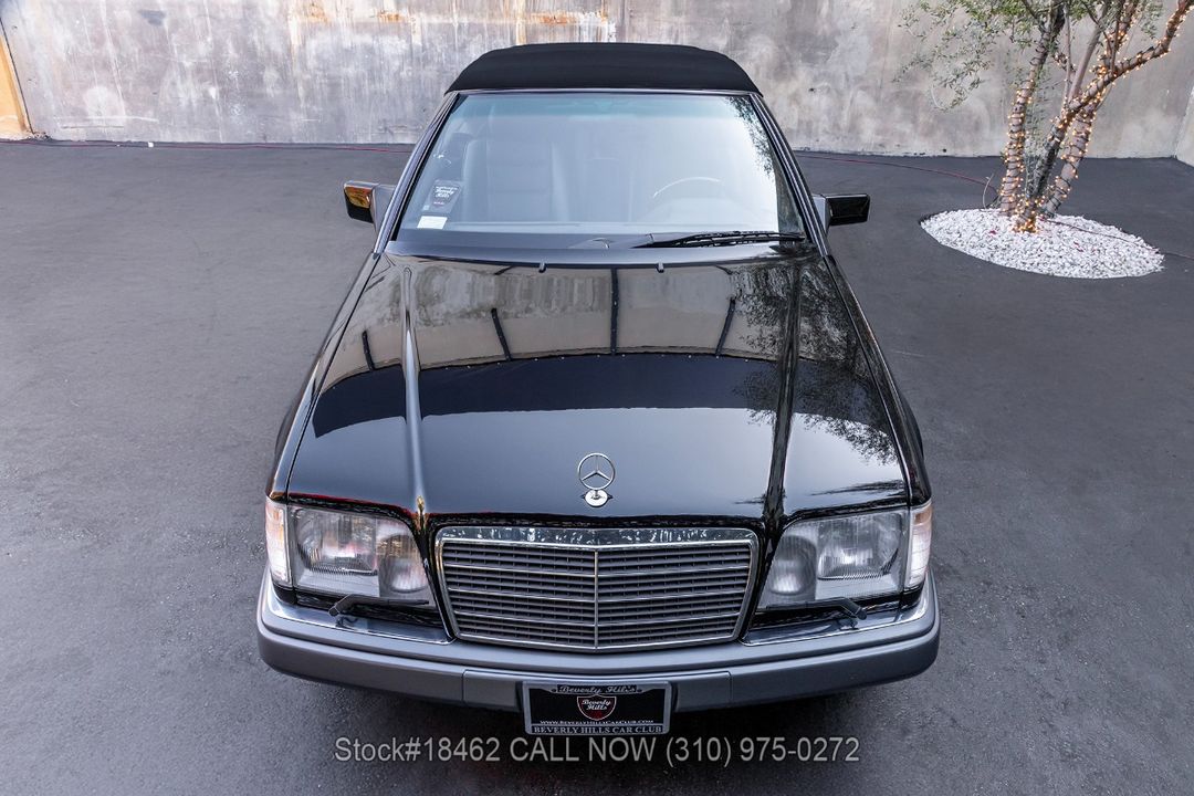 1995 Mercedes-Benz E320