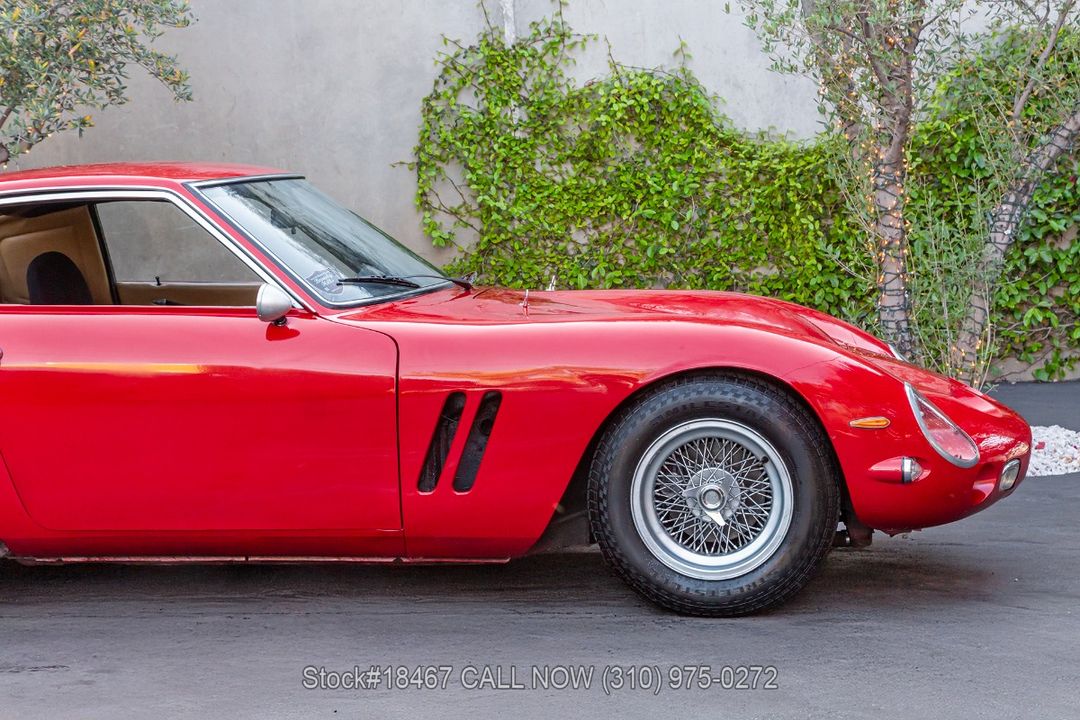 1976 Datsun Ferrari