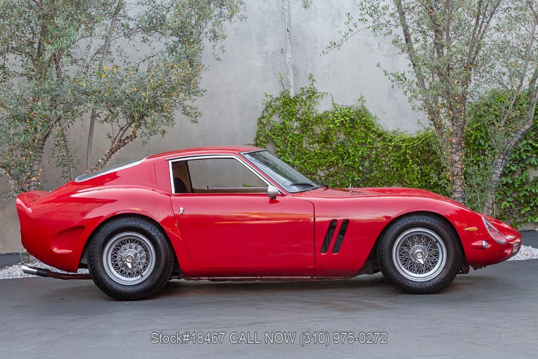 1976 Datsun Ferrari