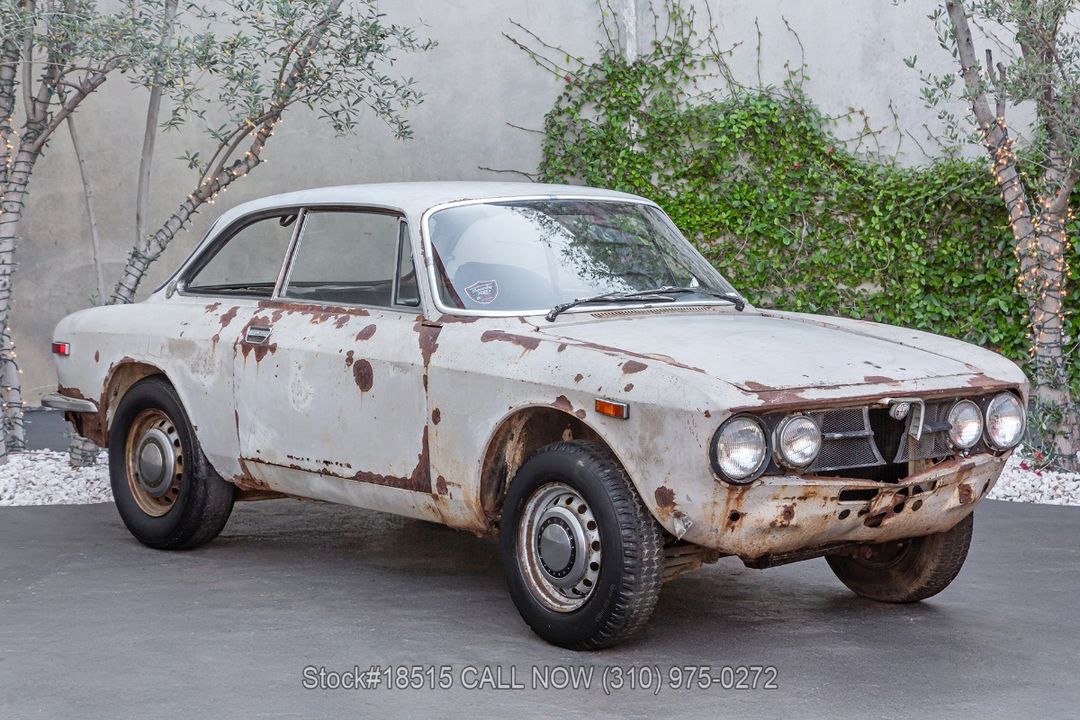 1967 Alfa Romeo 1750 GT