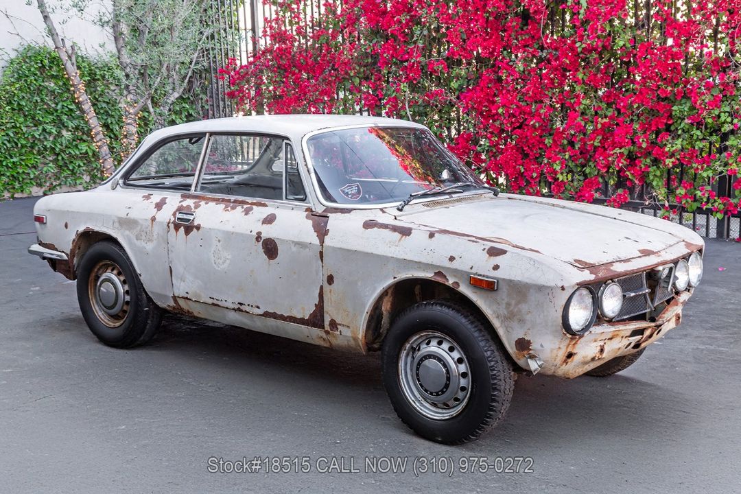 1967 Alfa Romeo 1750 GT