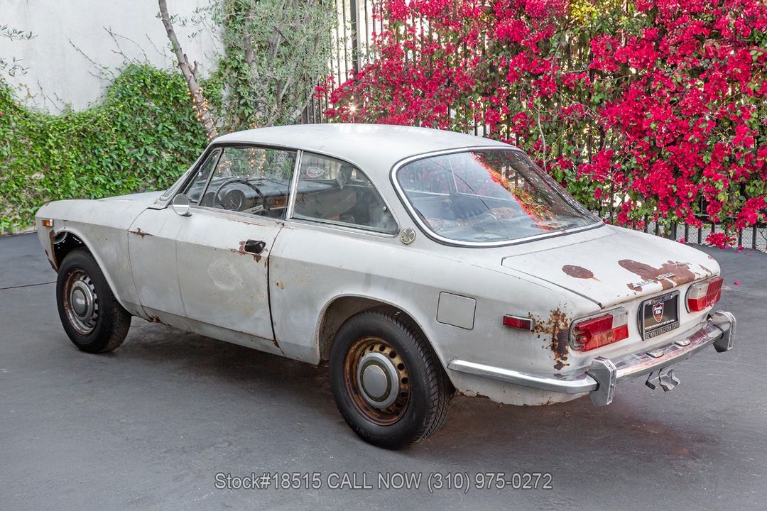1967 Alfa Romeo 1750 GT