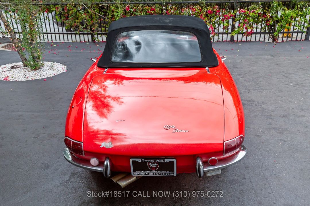 1967 Alfa Romeo Giulia Spider Duetto