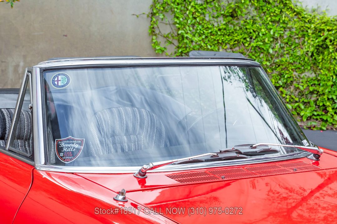 1967 Alfa Romeo Giulia Spider Duetto