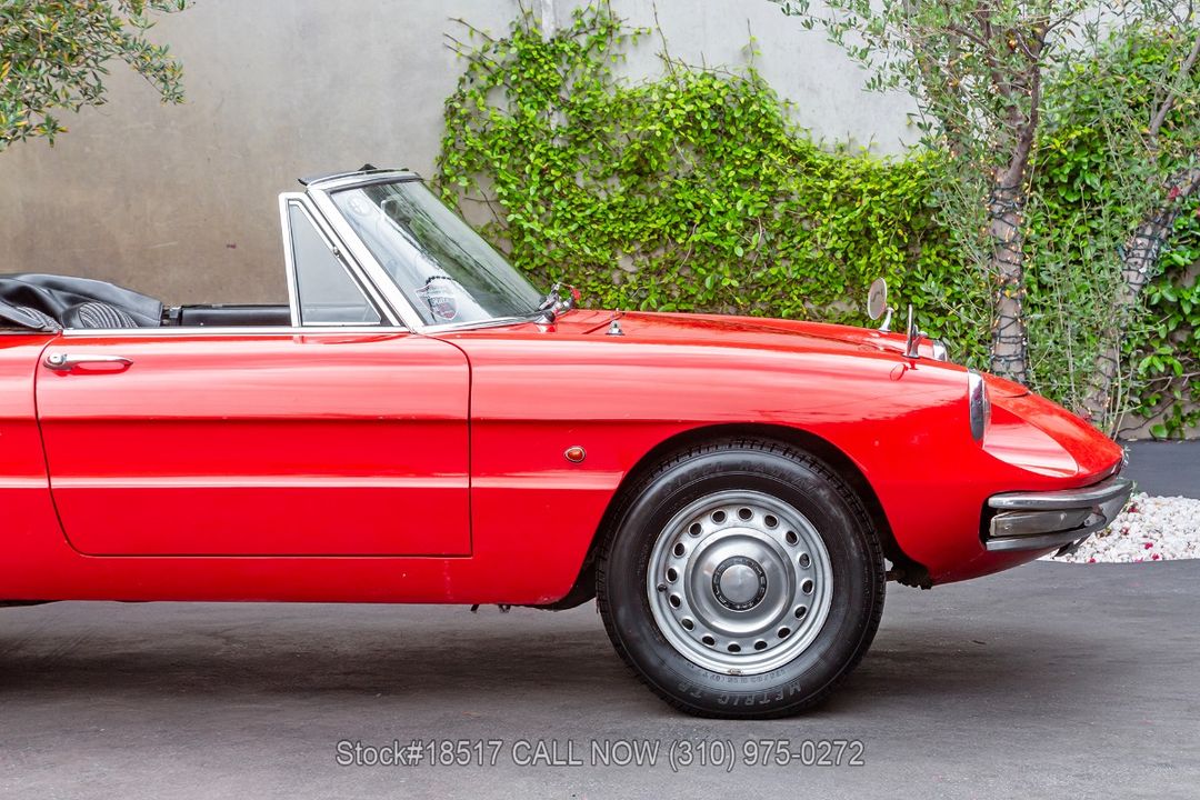 1967 Alfa Romeo Giulia Spider Duetto