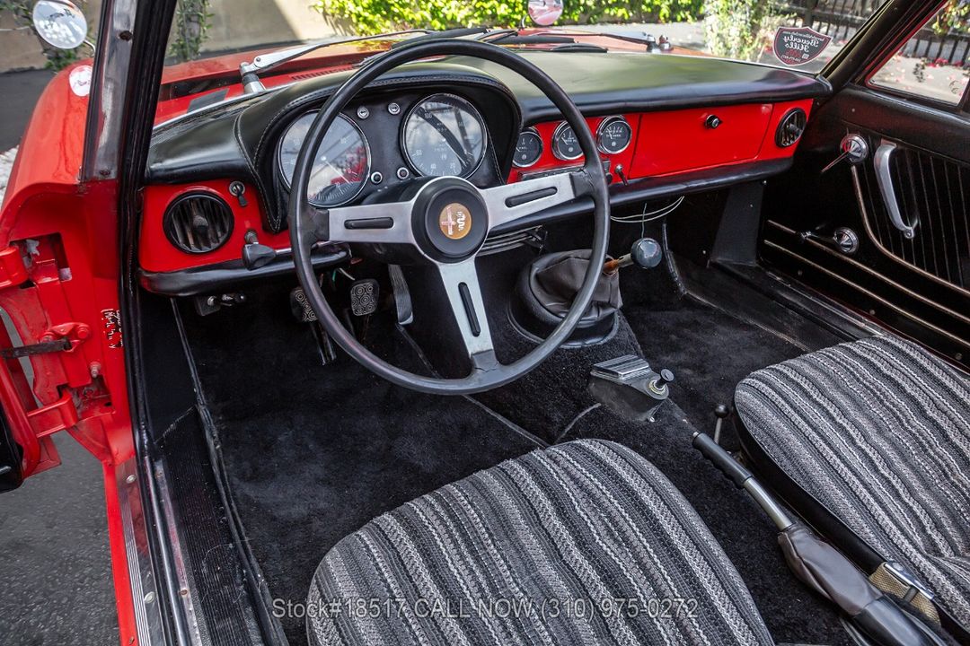1967 Alfa Romeo Giulia Spider Duetto