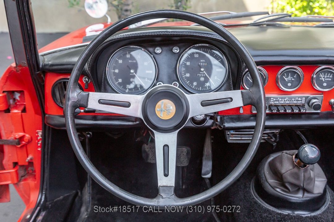 1967 Alfa Romeo Giulia Spider Duetto
