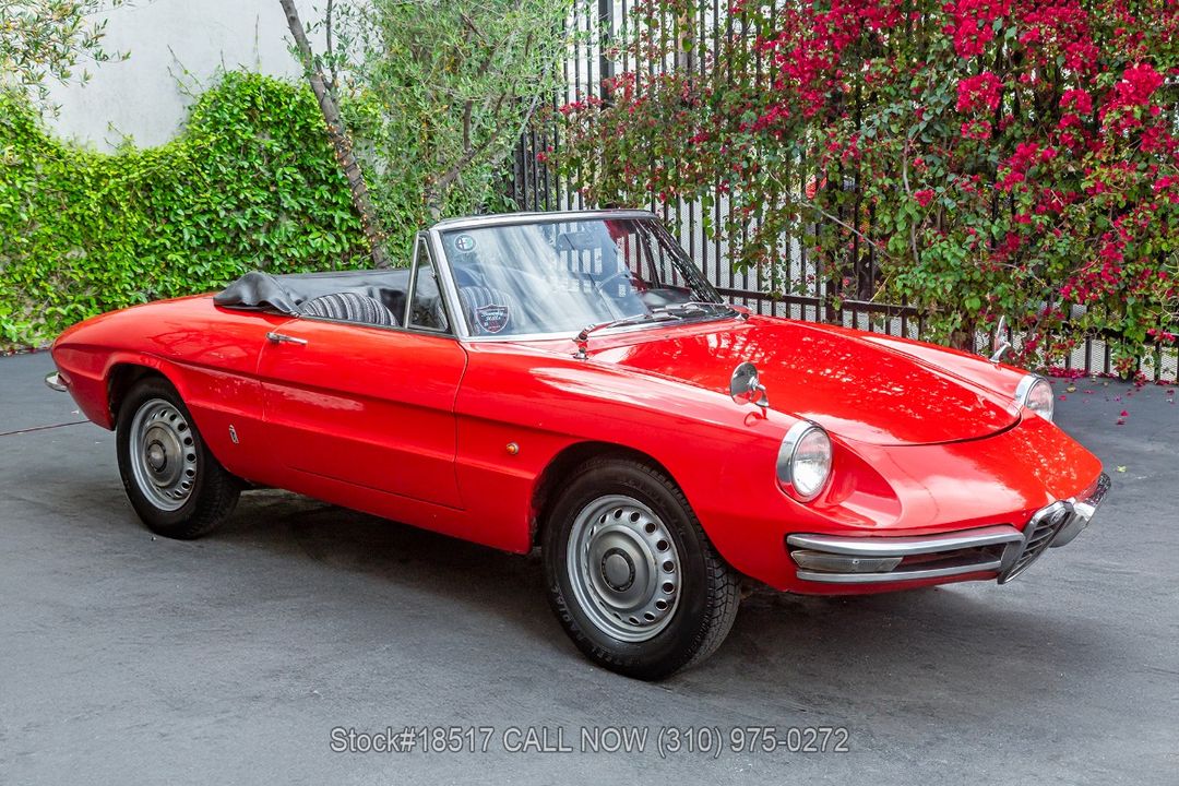 1967 Alfa Romeo Giulia Spider Duetto