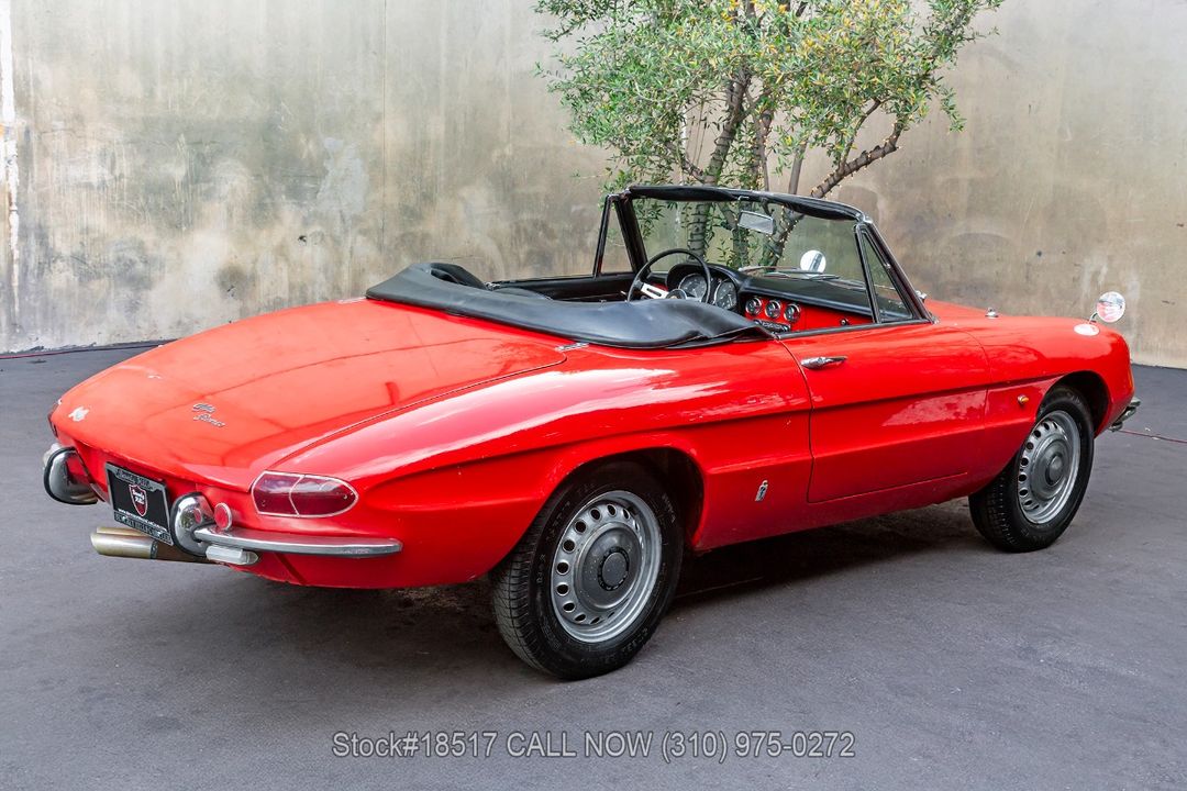 1967 Alfa Romeo Giulia Spider Duetto
