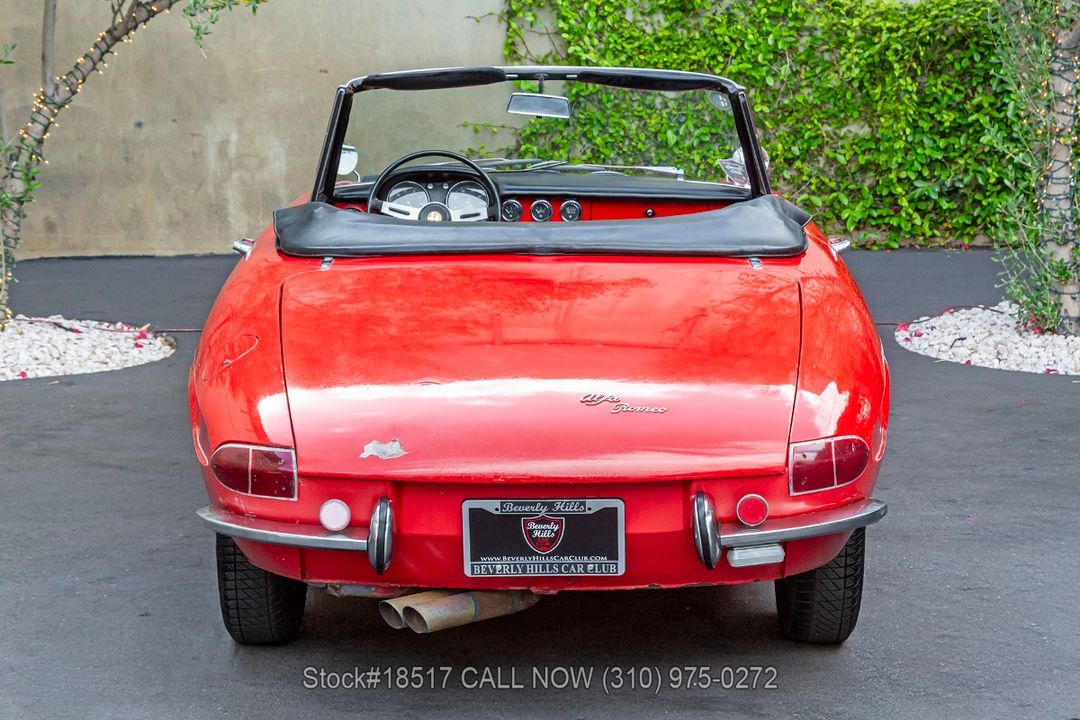 1967 Alfa Romeo Giulia Spider Duetto