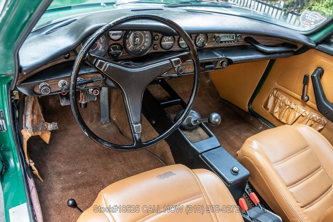 1972 Volvo P1800E