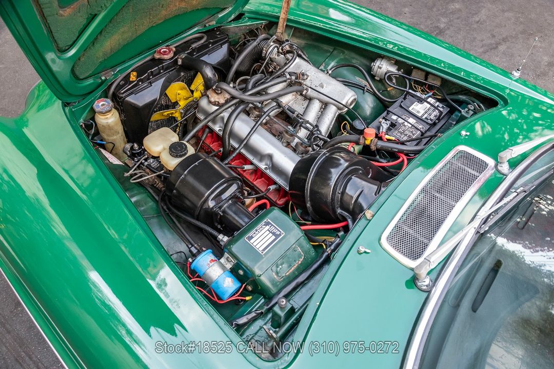 1972 Volvo P1800E
