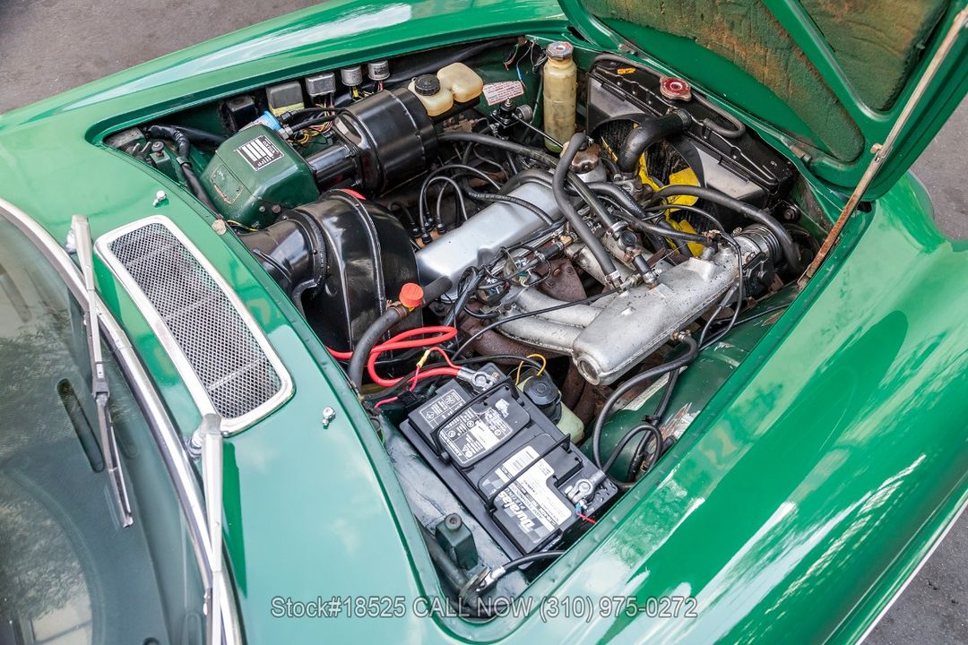 1972 Volvo P1800E