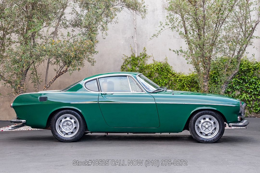 1972 Volvo P1800E