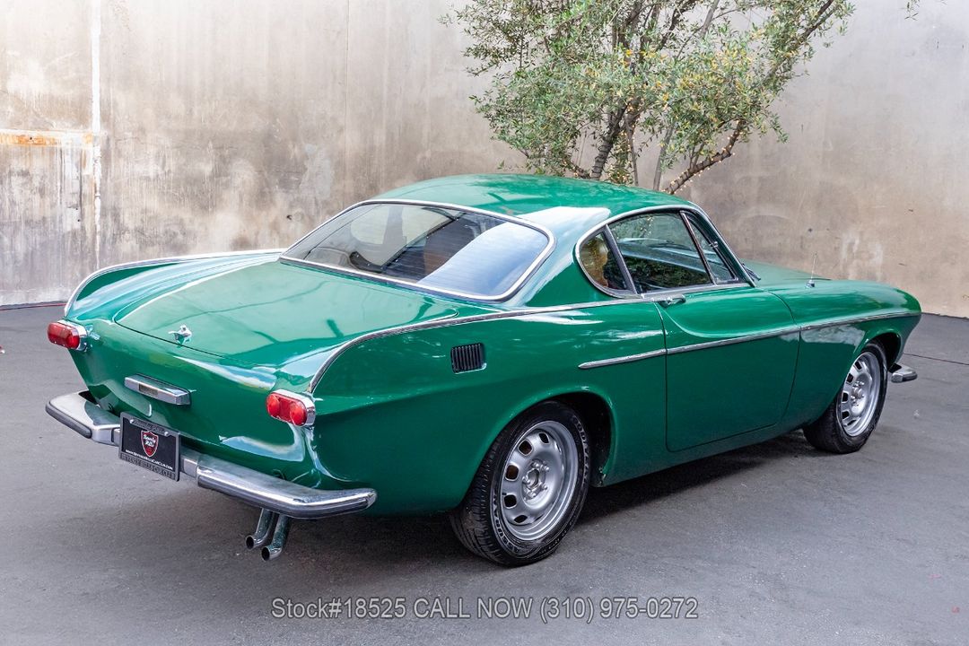 1972 Volvo P1800E