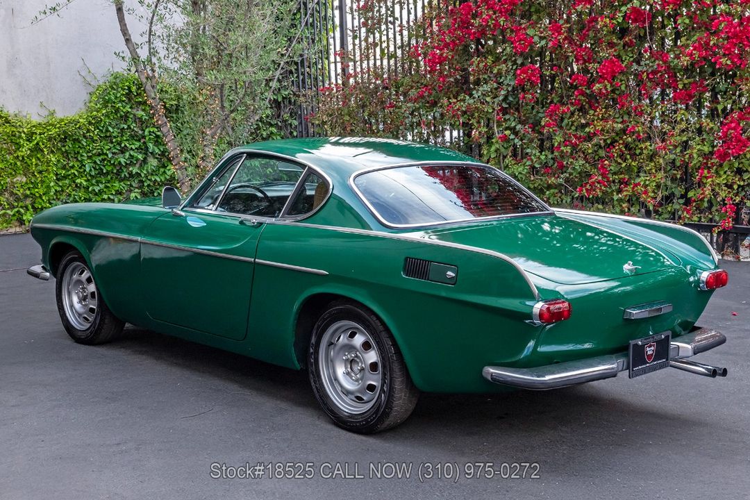 1972 Volvo P1800E