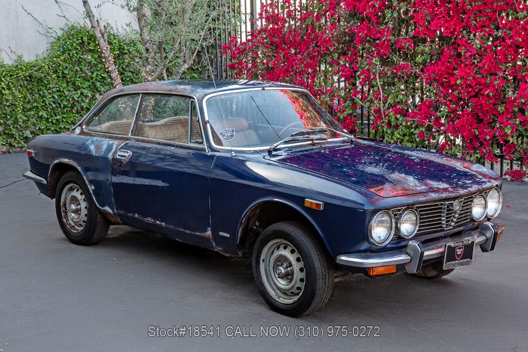 1974 Alfa Romeo GTV 2000
