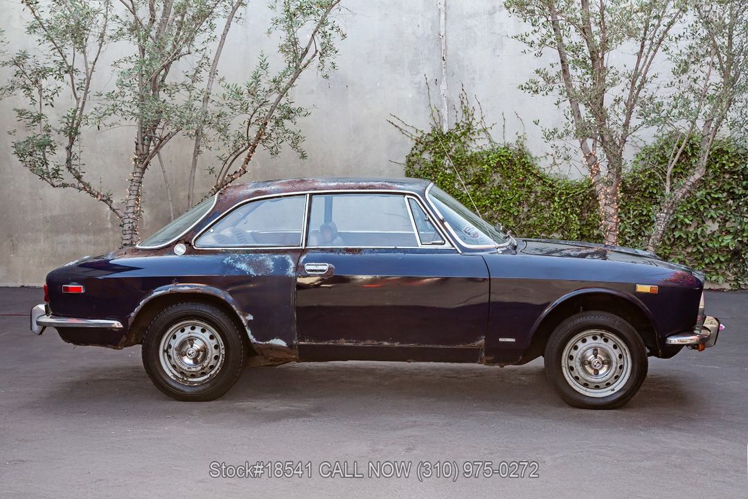 1974 Alfa Romeo GTV 2000