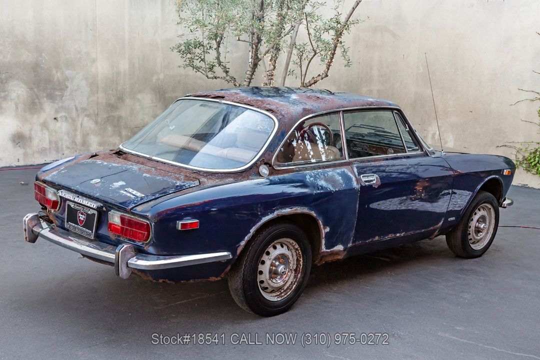 1974 Alfa Romeo GTV 2000