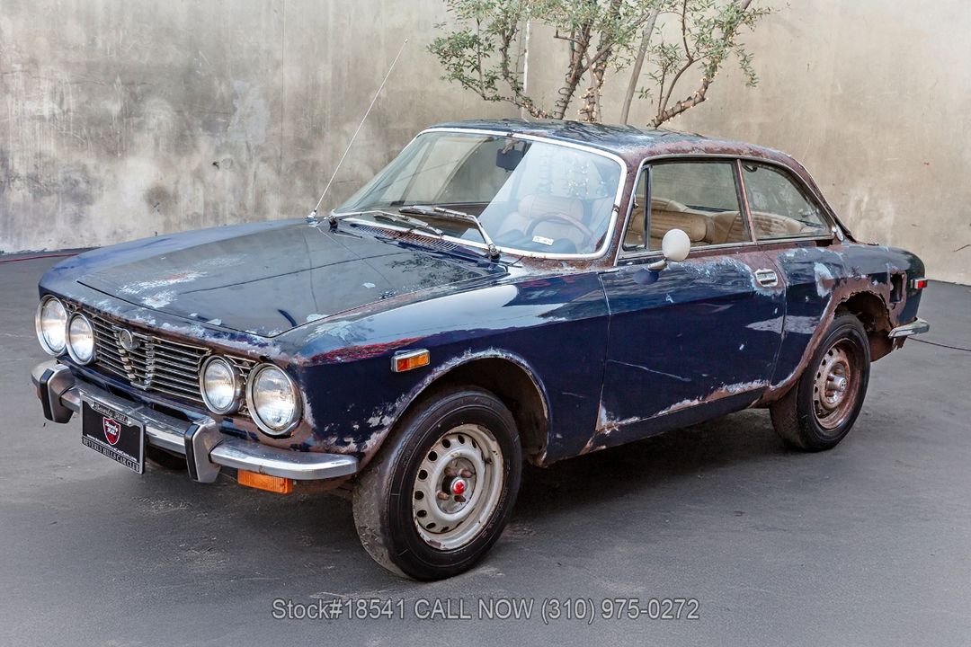 1974 Alfa Romeo GTV 2000