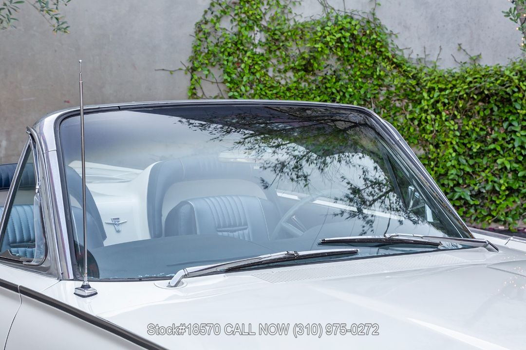 1963 Ford Thunderbird