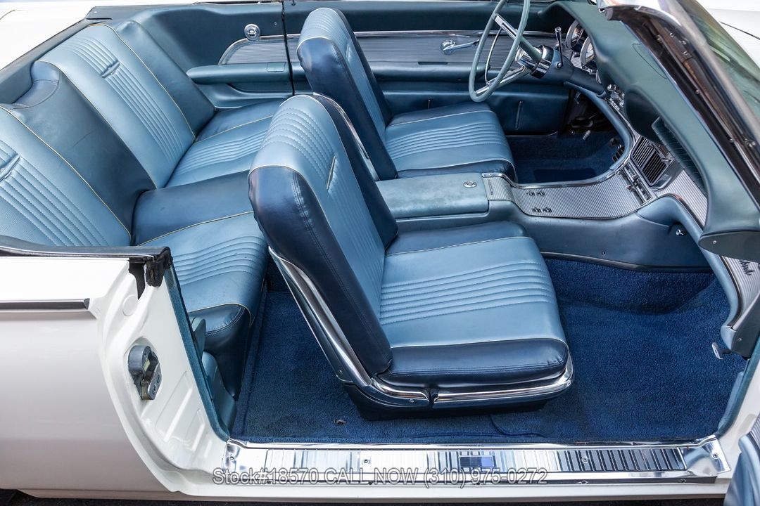 1963 Ford Thunderbird