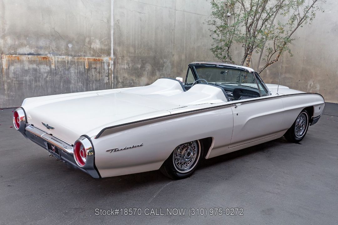 1963 Ford Thunderbird