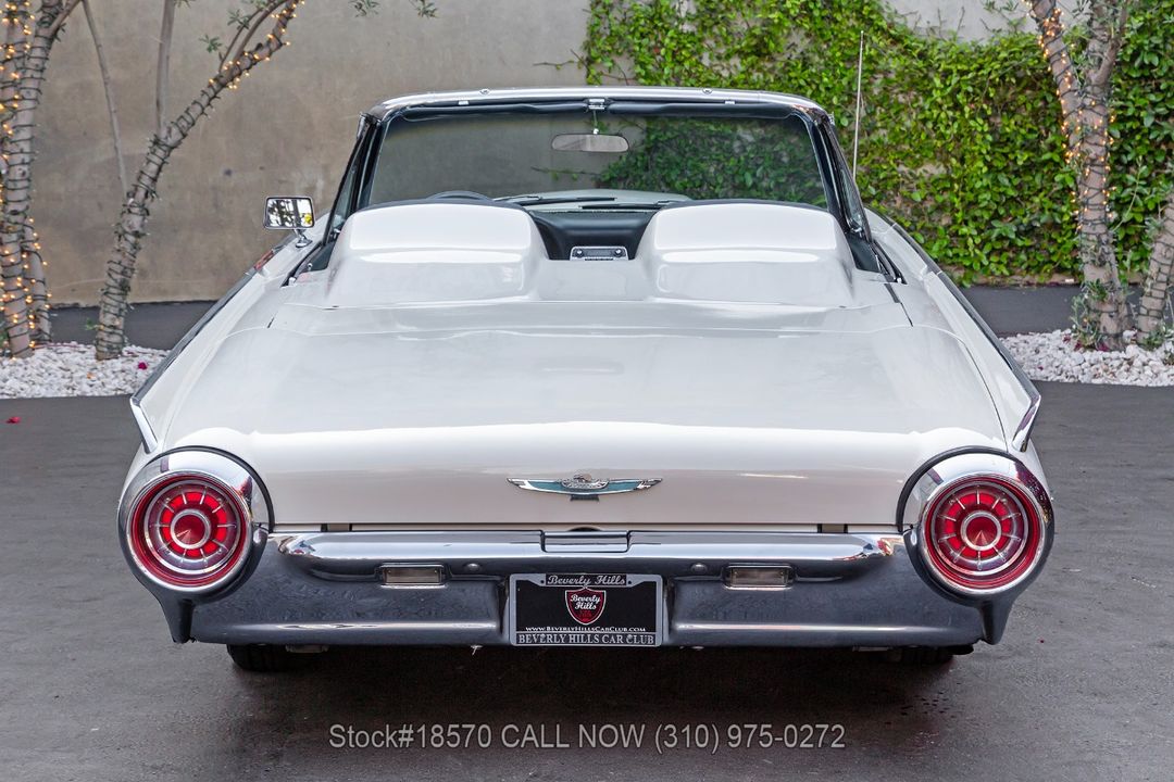 1963 Ford Thunderbird