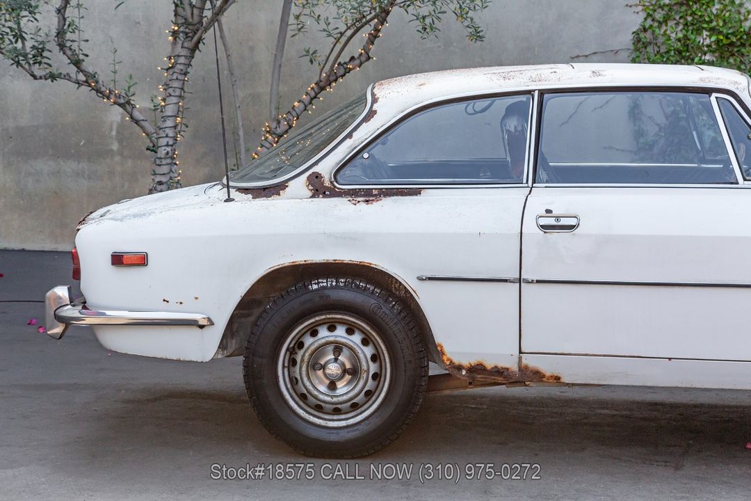 1974 Alfa Romeo GTV 2000