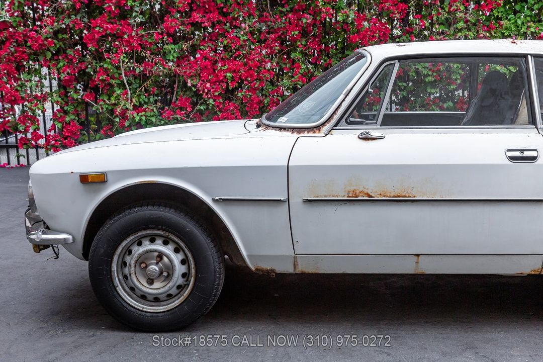 1974 Alfa Romeo GTV 2000
