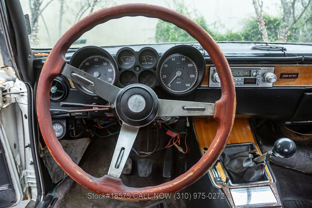 1974 Alfa Romeo GTV 2000