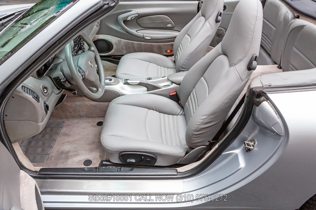 2001 Porsche 996 Carrera