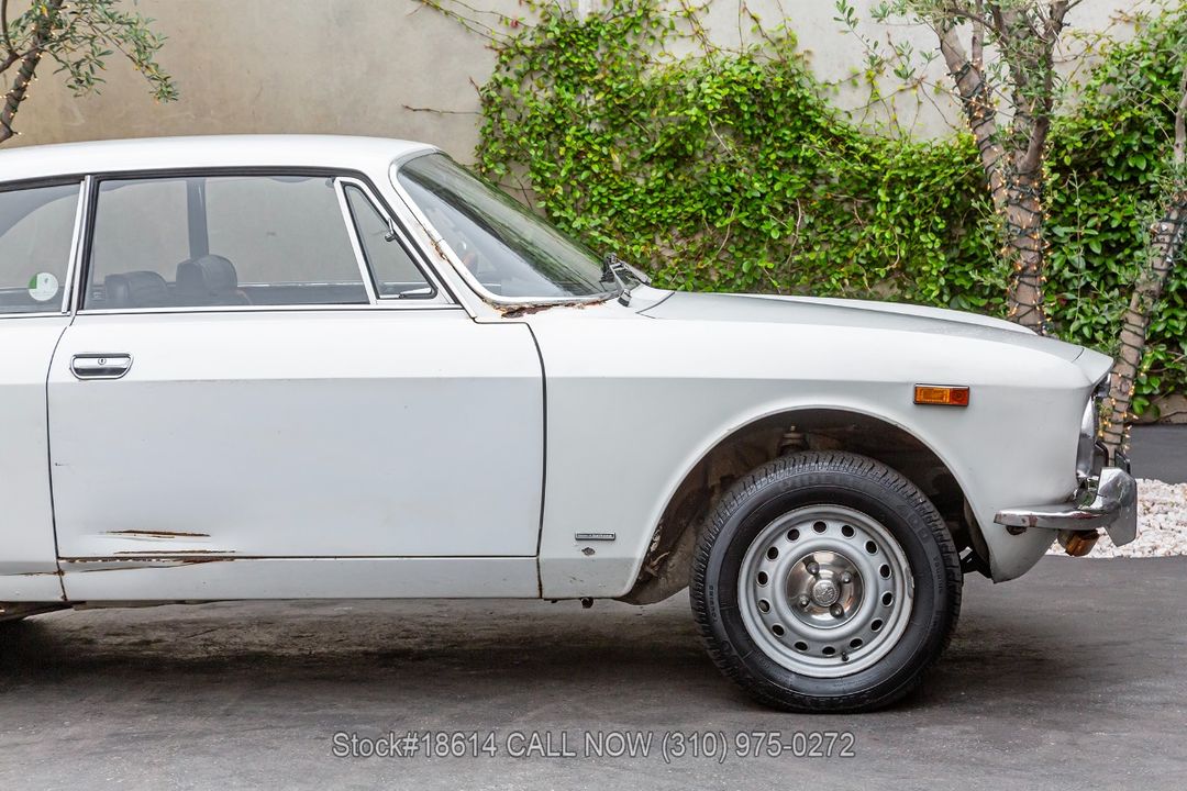 1974 Alfa Romeo GTV 2000